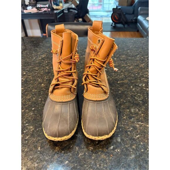 L.L. Bean Women's Size 7 Brown Leather Duck Boots Waterproof Casual - Picture 2 of 8
